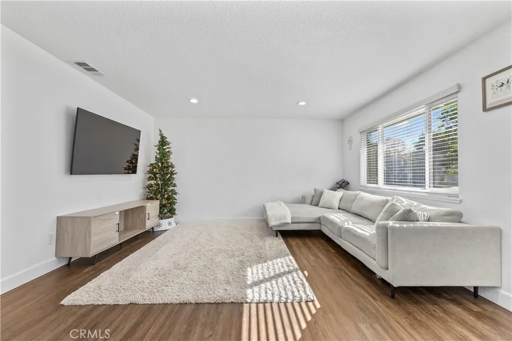 2451 College, La Verne, California 91750 home-pic-7